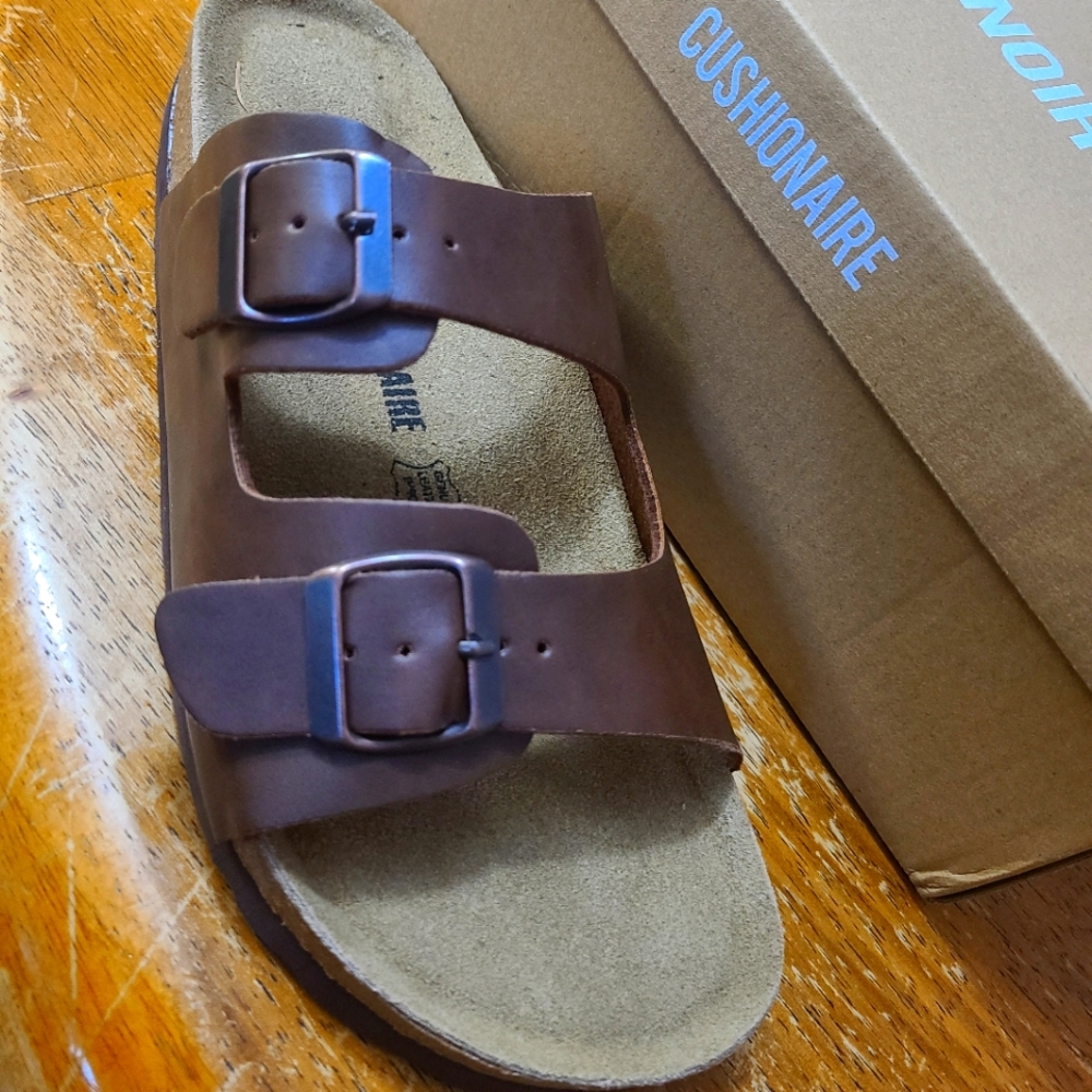 CUSHIONAIRE Women's Lane Cork Footbed Sandal -  Wide Width!